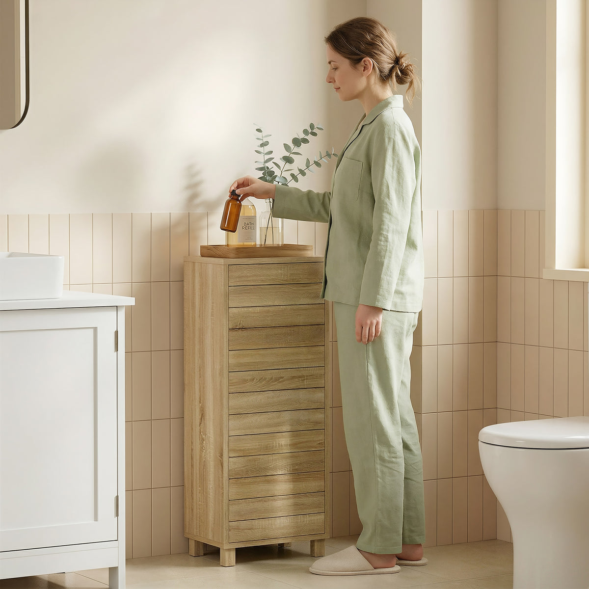 Meuble de Salle de Bain en Bois avec Étagère Réglable et Porte à Lamelles, Ouverture Pression, 34 x 23 x 84 cm, Naturel-9