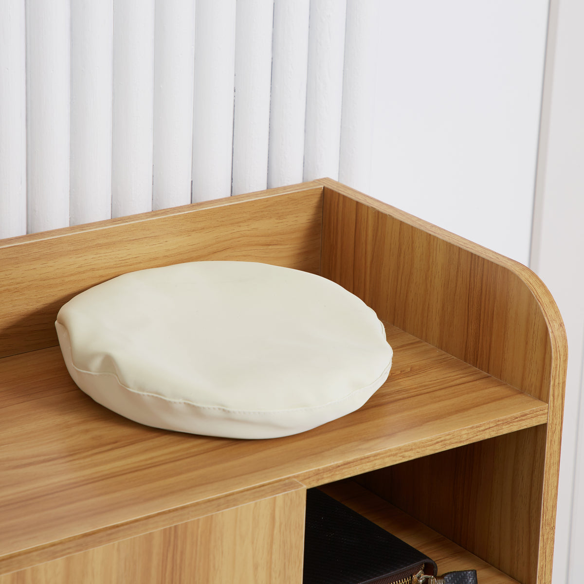 Meuble de rangement à chaussures pour entrée avec 4 compartiments ouverts et placard double porte - étagère réglable-7