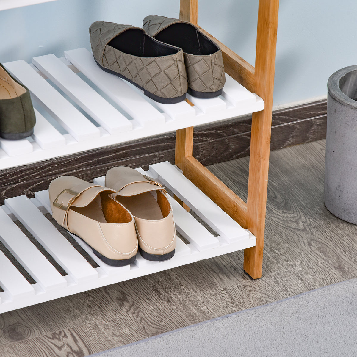 Étagère à chaussures à 3 niveaux, porte-chaussures en bois de pin avec 3 étagères à lattes, pour salon, entrée, 70 x 26 x 57,5 cm, blanc et effet bois naturel-8