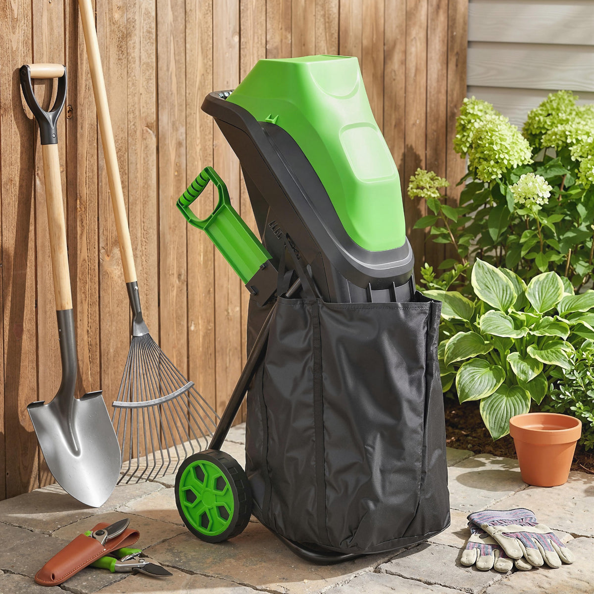 Broyeur de Végétaux Électrique 2500 W, Broyeur de Branches avec Sac de Collecte 45L, 4300 tr/min, 44x34x96cm, Vert-1