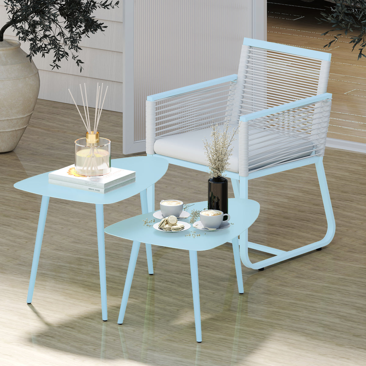 Lot de 2 tables basses de jardin, tables d'appoint gigognes triangulaires, cadre en acier patins ajustables bleu clair-8